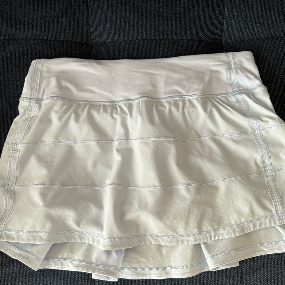 Lululemon Pace Rival Mid-Rise Skirt- Size 4 Pastel Blue